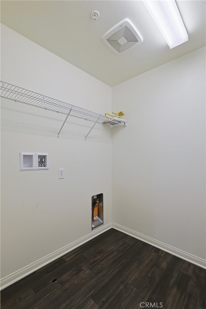 20509 Hazelnut Court Property Photo 24