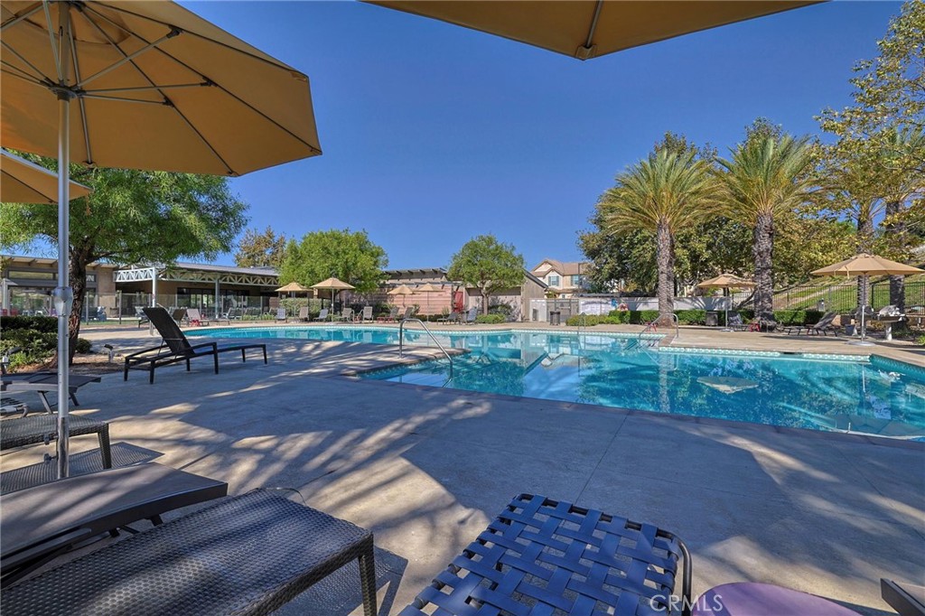20509 Hazelnut Court Property Photo 27