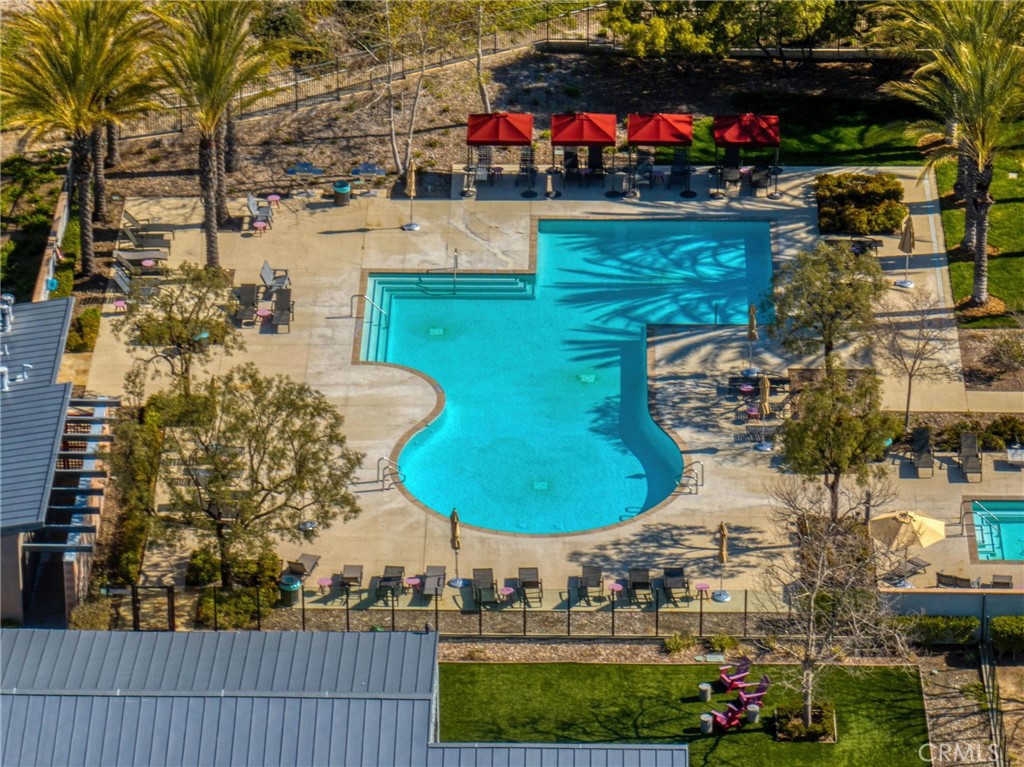 20509 Hazelnut Court Property Photo 30