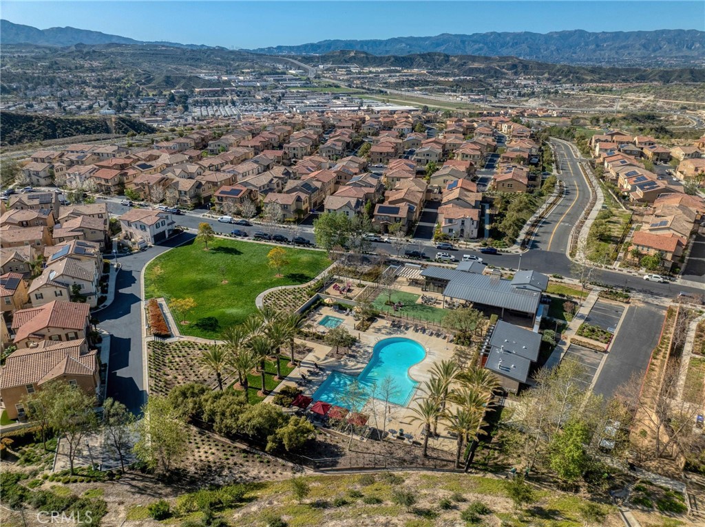 20509 Hazelnut Court Property Photo 32