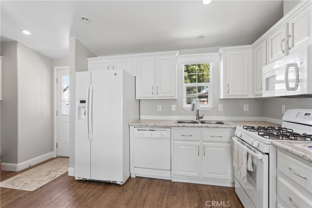 145 South Street B17 Property Photo 1