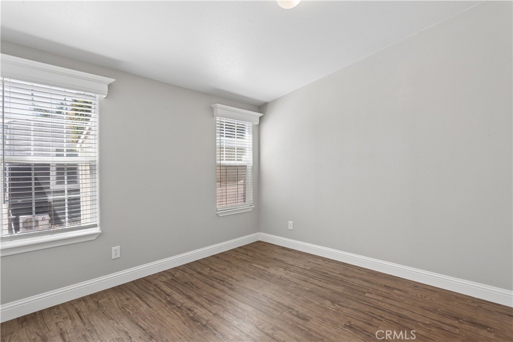 145 South Street B17 Property Photo 16
