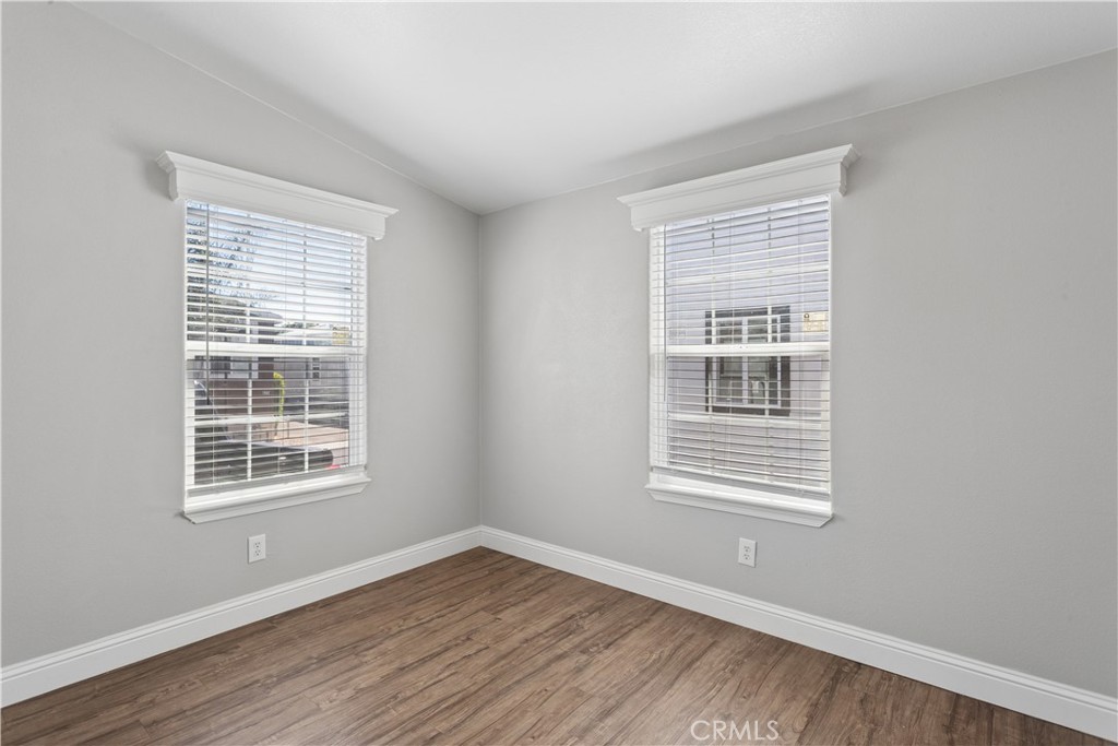 145 South Street B17 Property Photo 22