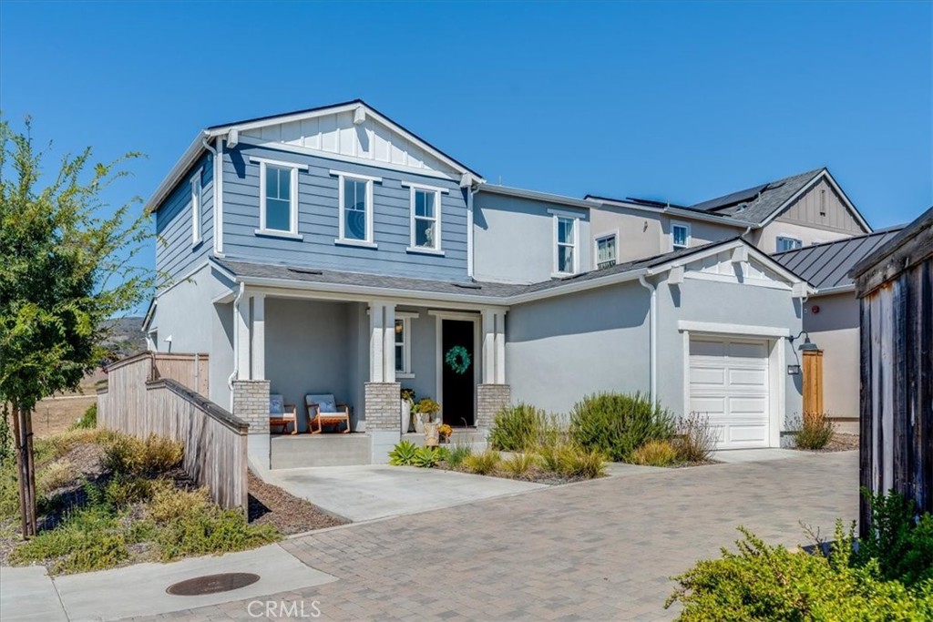 102 Earthwood Property Photo 2