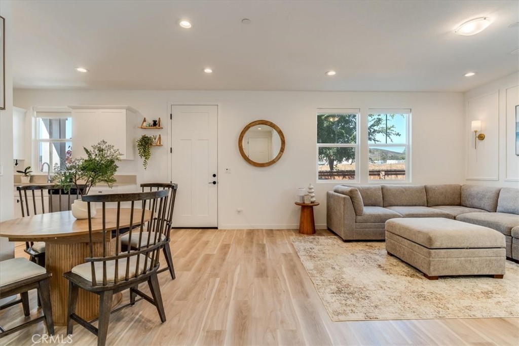 102 Earthwood Property Photo 14