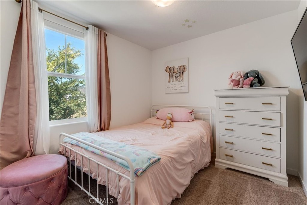102 Earthwood Property Photo 32