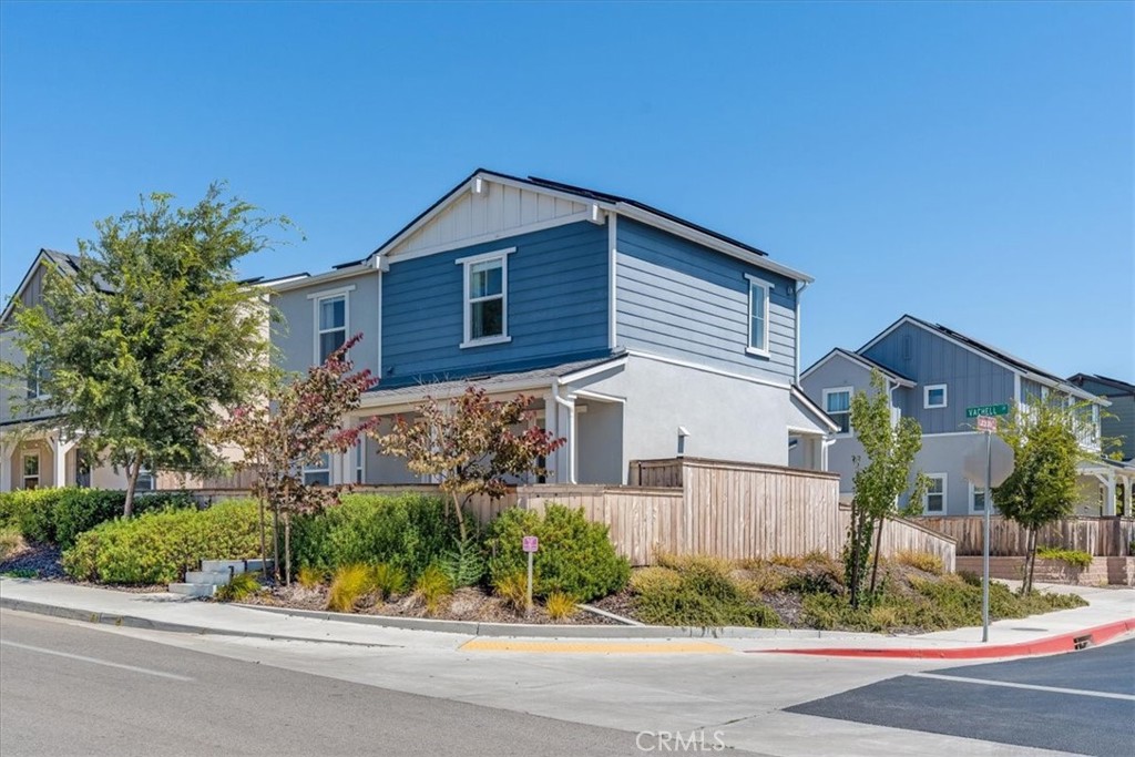 102 Earthwood Property Photo 40