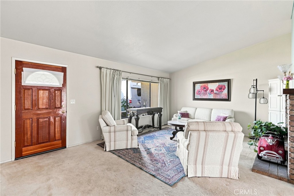 4390 Valley Drive Property Photo 3