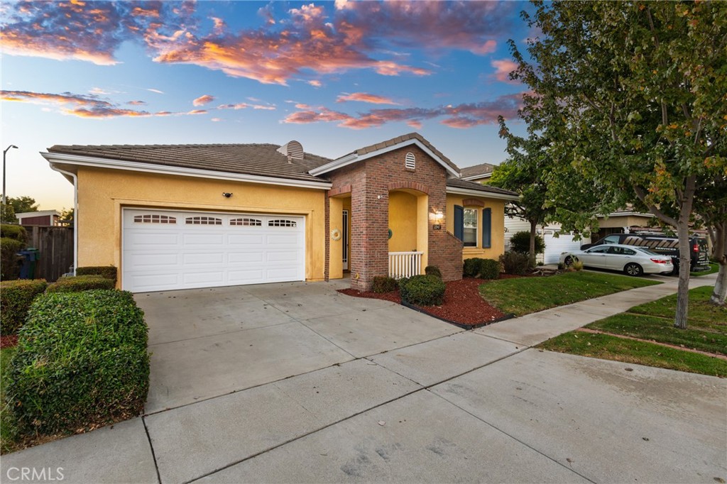 2547 Logan Property Photo 1