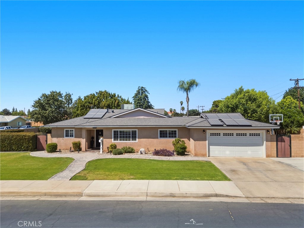 1832 9th Pl Property Photo 1