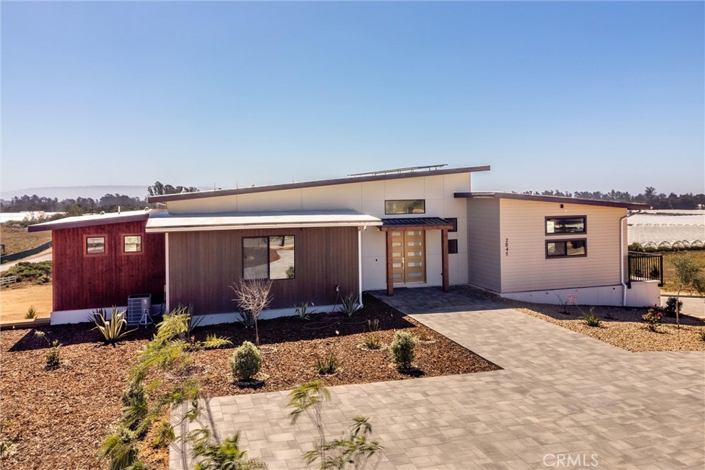 2045 Westhampton Drive Property Photo 1