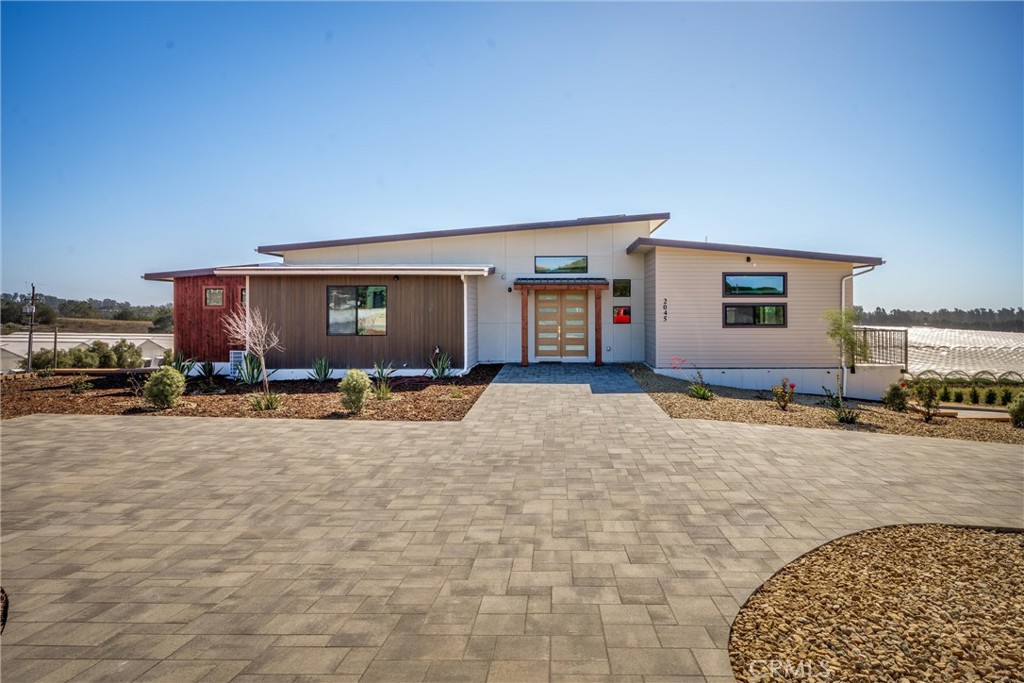2045 Westhampton Drive Property Photo 4