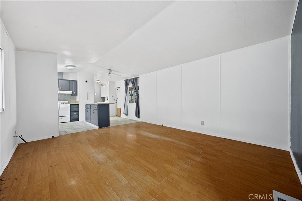 14035 Rosedale Highway 7 Property Photo 3