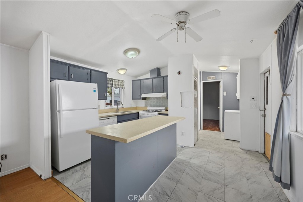 14035 Rosedale Highway 7 Property Photo 7