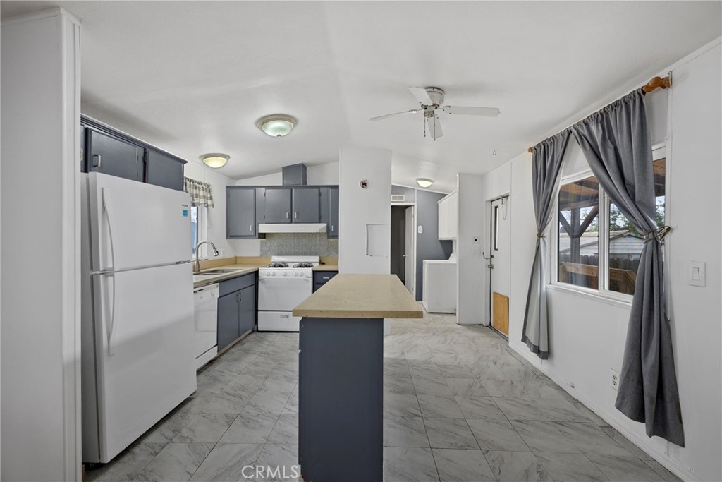 14035 Rosedale Highway 7 Property Photo 8