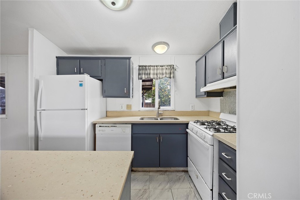 14035 Rosedale Highway 7 Property Photo 9