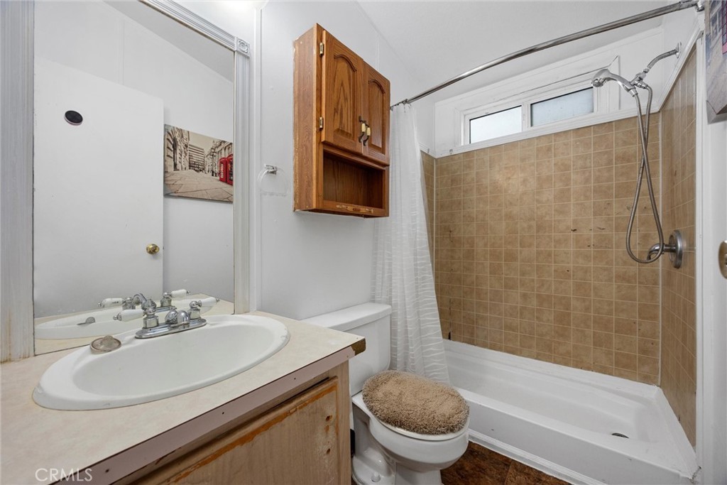 14035 Rosedale Highway 7 Property Photo 11