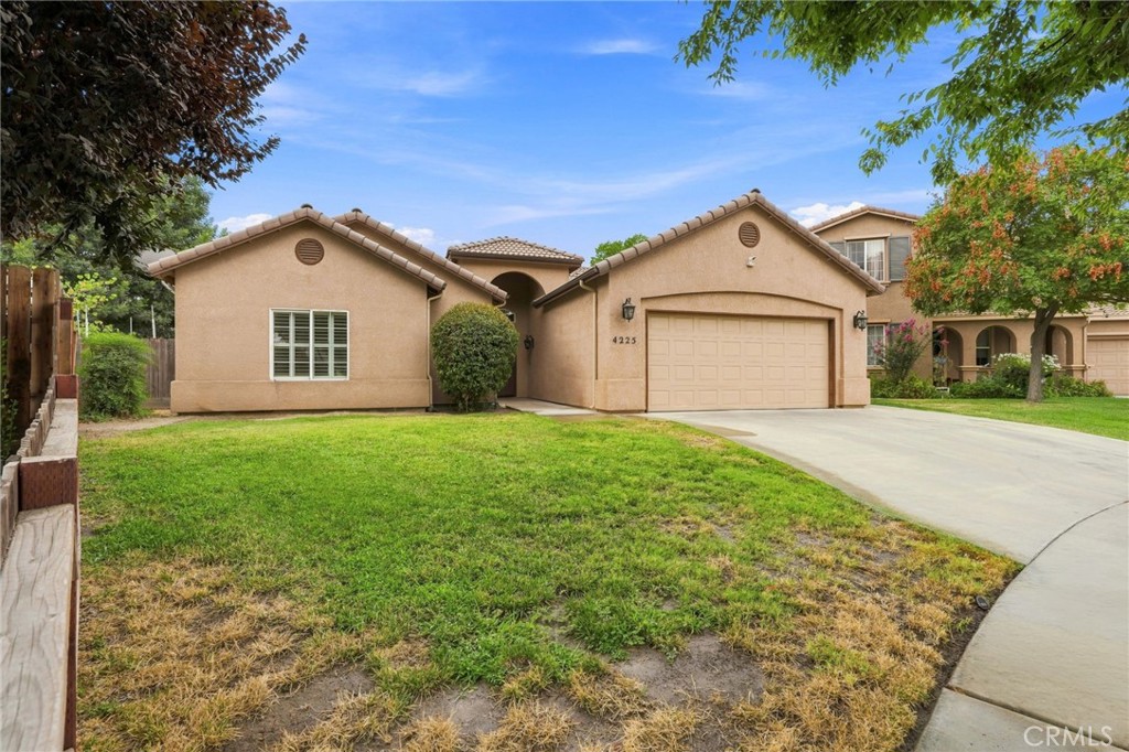 4225 W Ceres Court Property Photo 1
