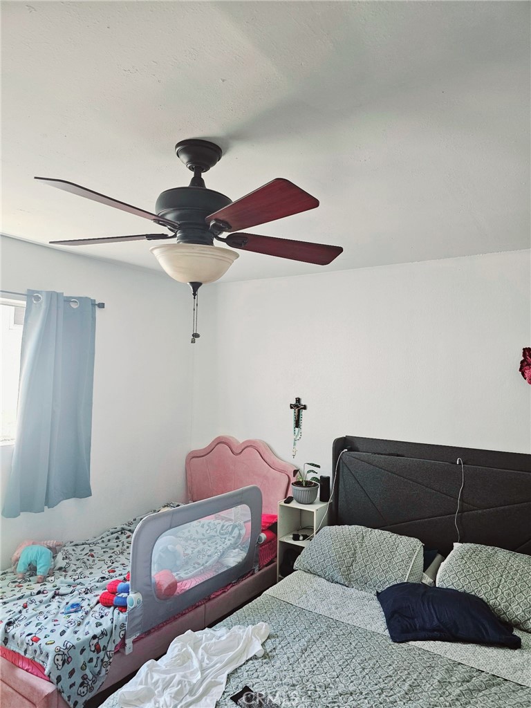 956 S 13th Property Photo 11