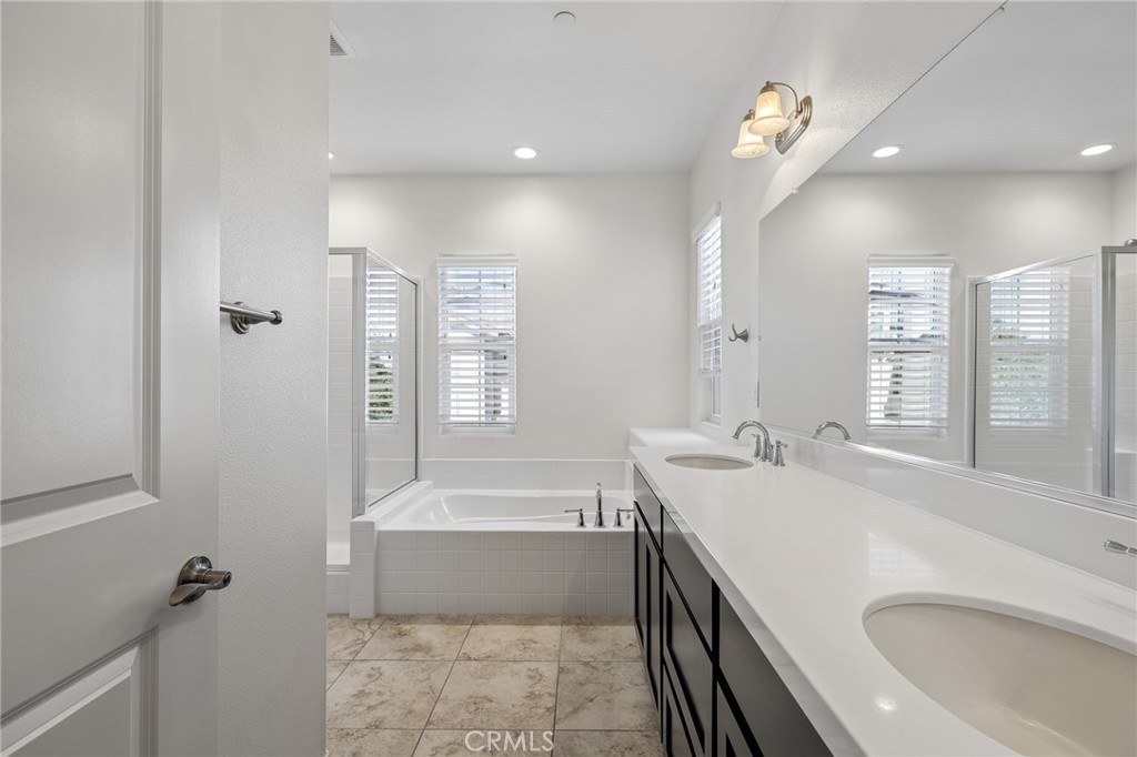 9381 Cielo Azul Court Property Photo 22