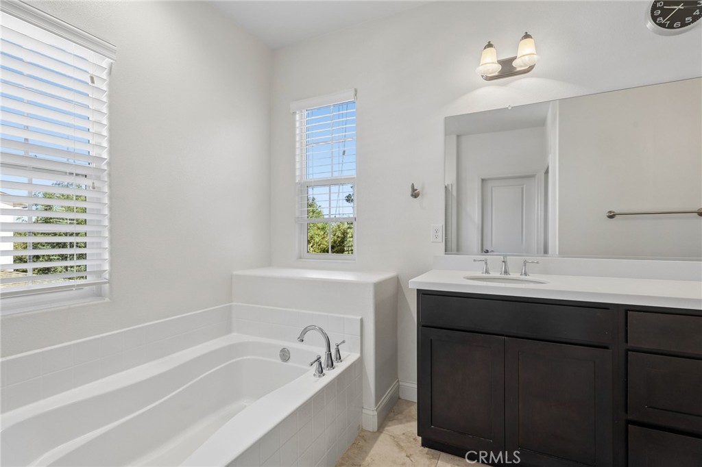 9381 Cielo Azul Court Property Photo 24