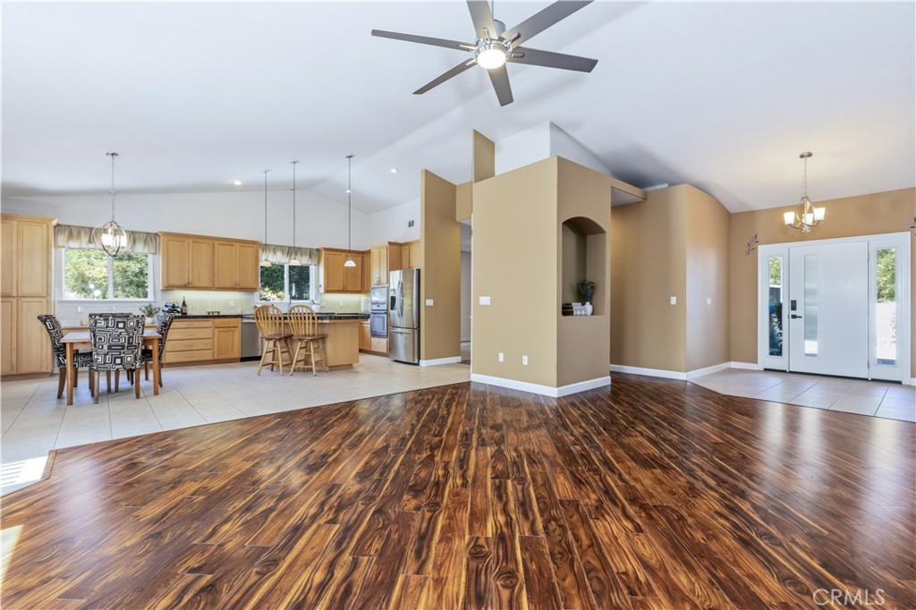826 Oxen Property Photo 7