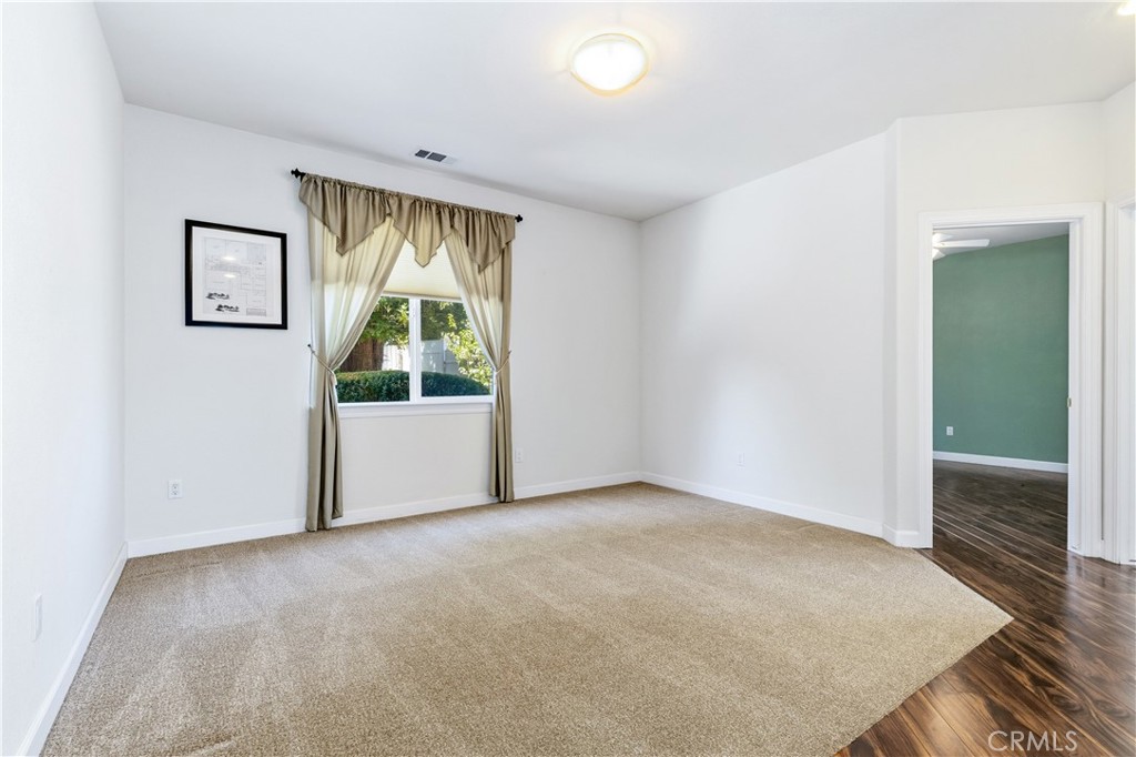 826 Oxen Property Photo 14