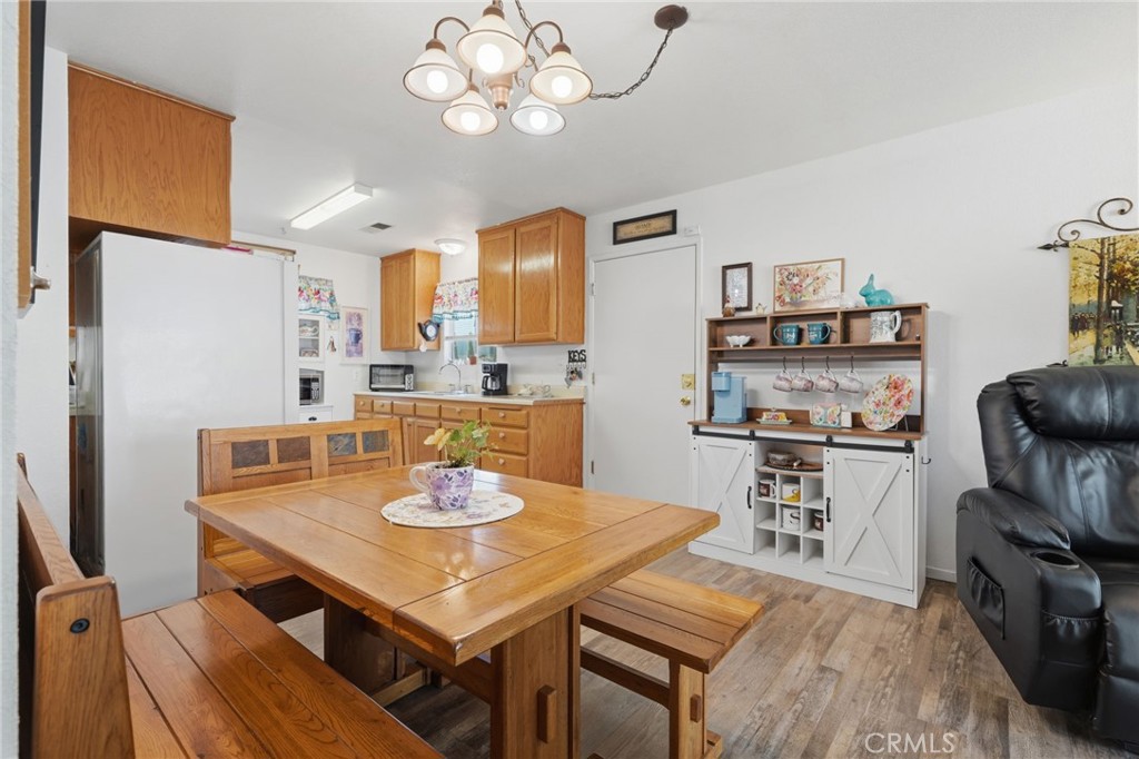 1208 South Property Photo 22
