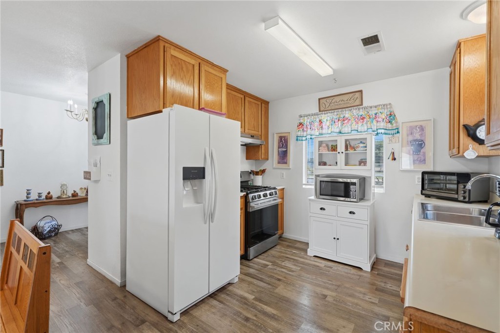 1208 South Property Photo 26