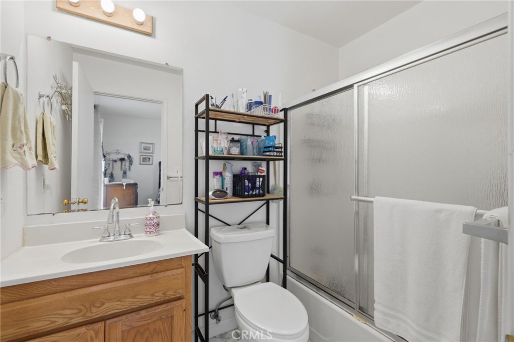 1208 South Property Photo 39