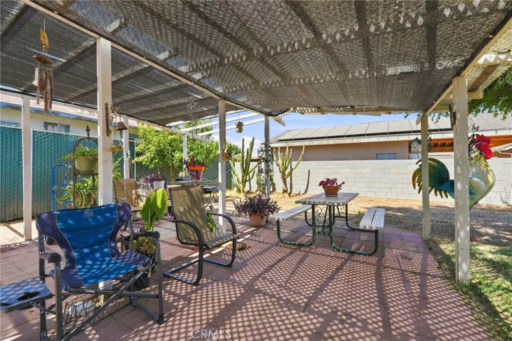 1208 South Property Photo 43