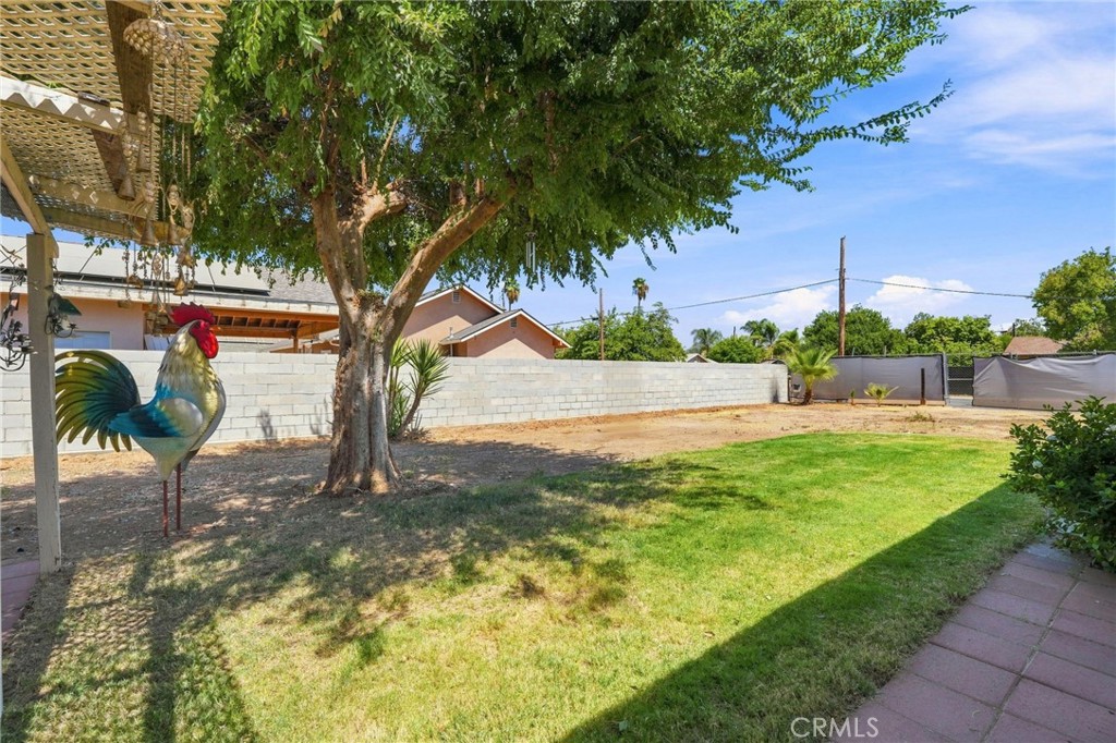 1208 South Property Photo 44