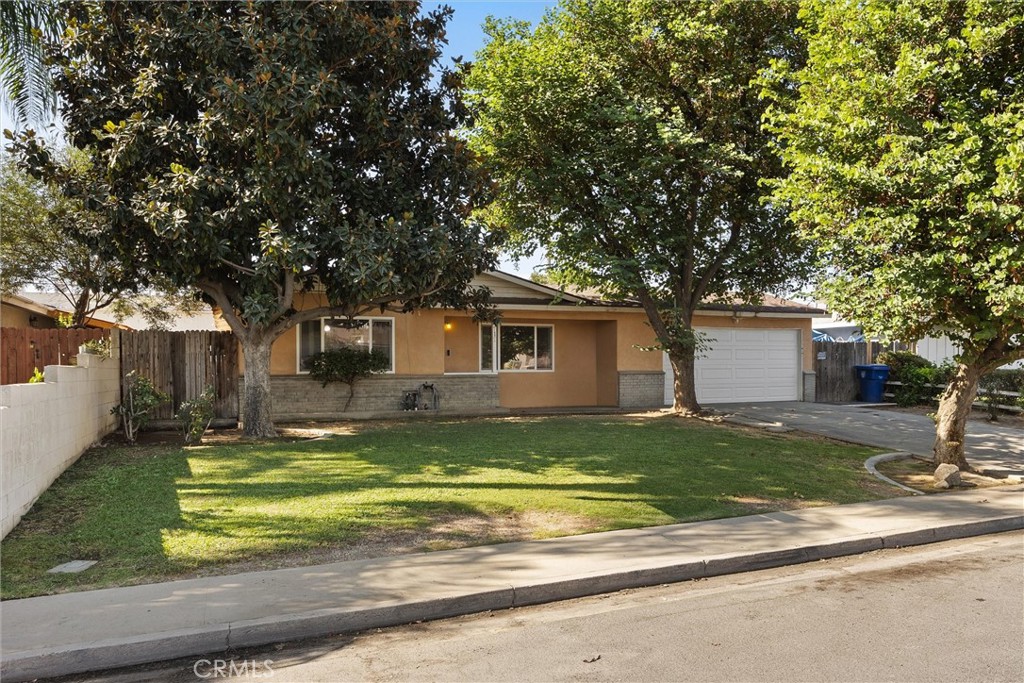 3717 Madrid Property Photo 1