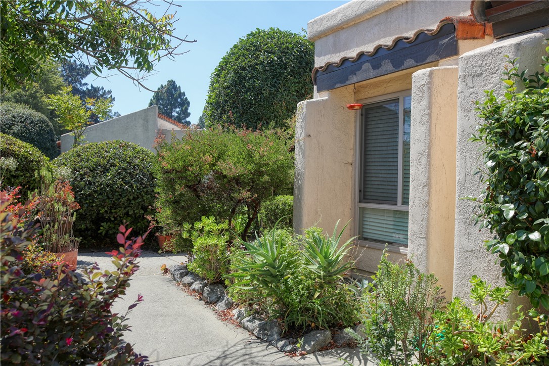 81 Encanto Property Photo 1