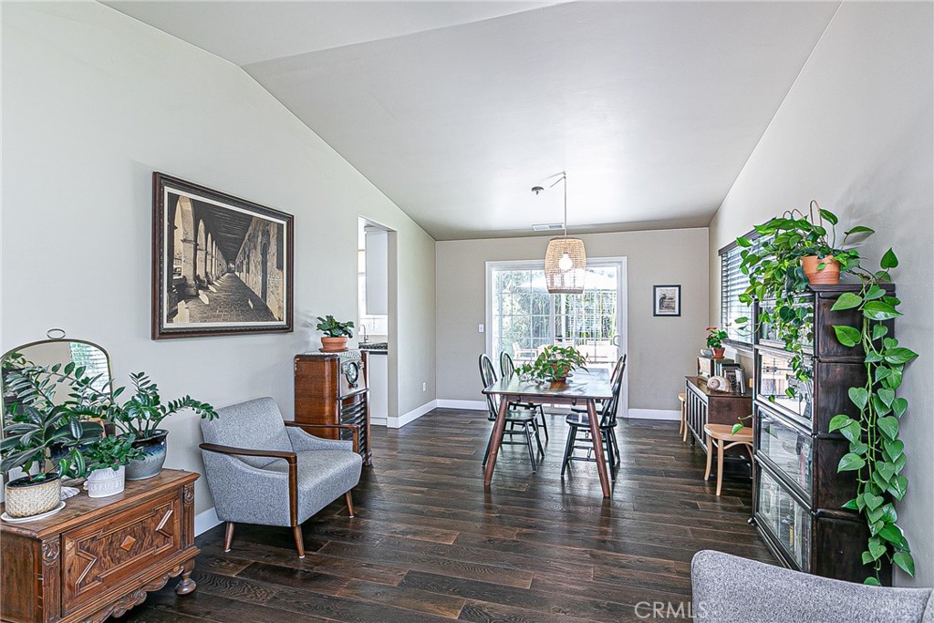 270 Daffodil Property Photo 6