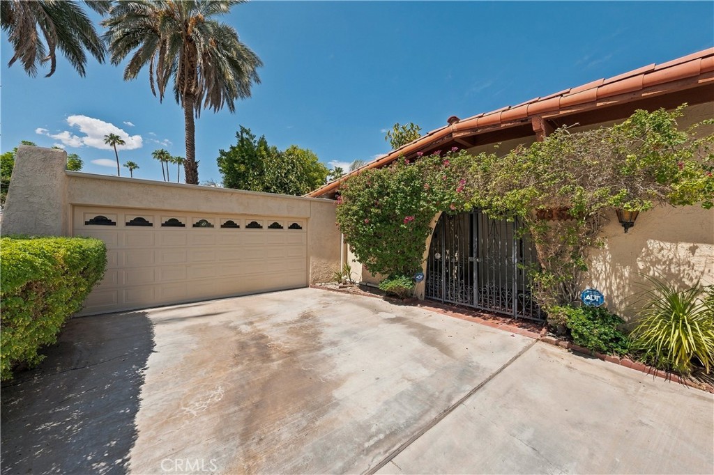 73570 Siesta Trail Property Photo 2