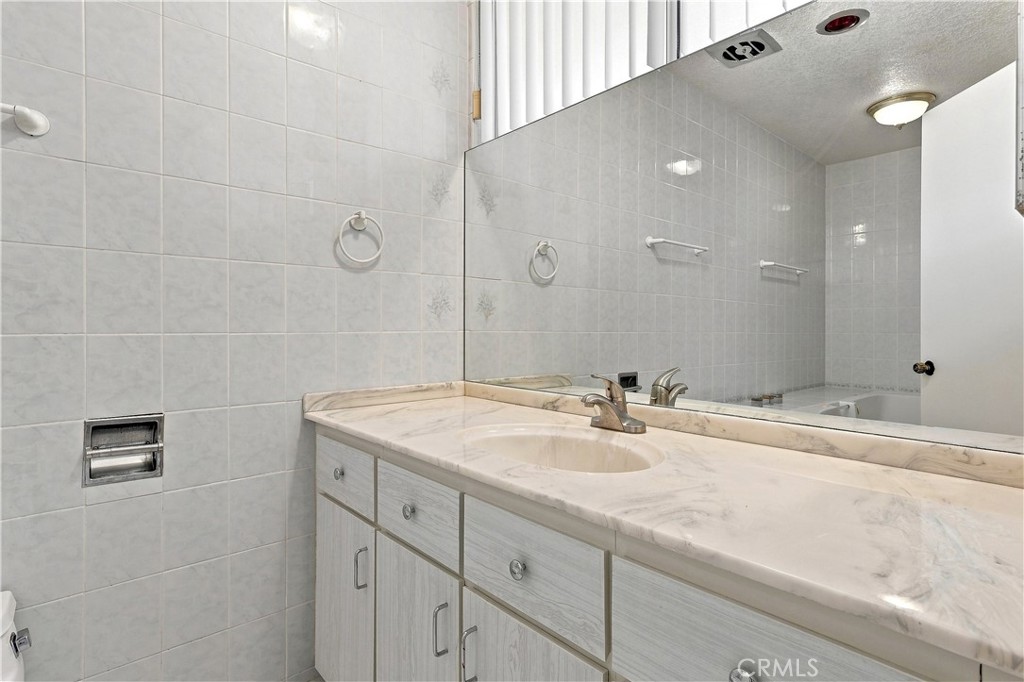 73570 Siesta Trail Property Photo 12