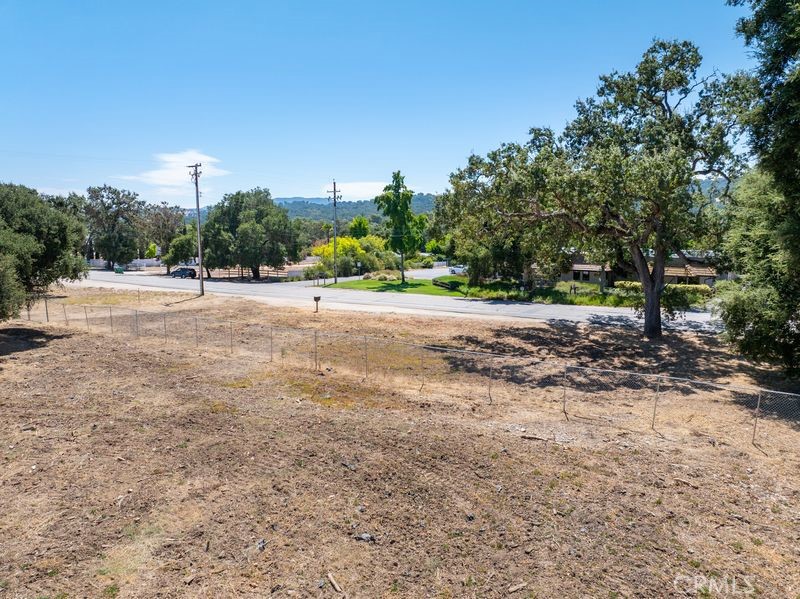 1375 El Camino Real Property Photo 13