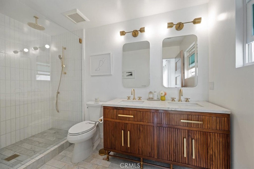 1378 Berwick Property Photo 31