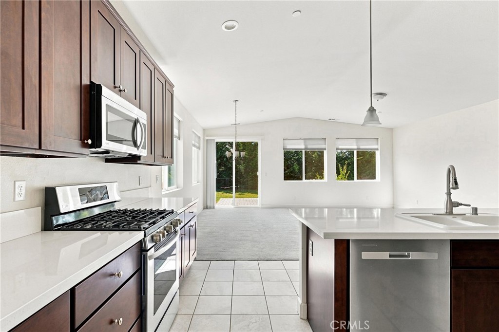 794 Hickok Property Photo 8