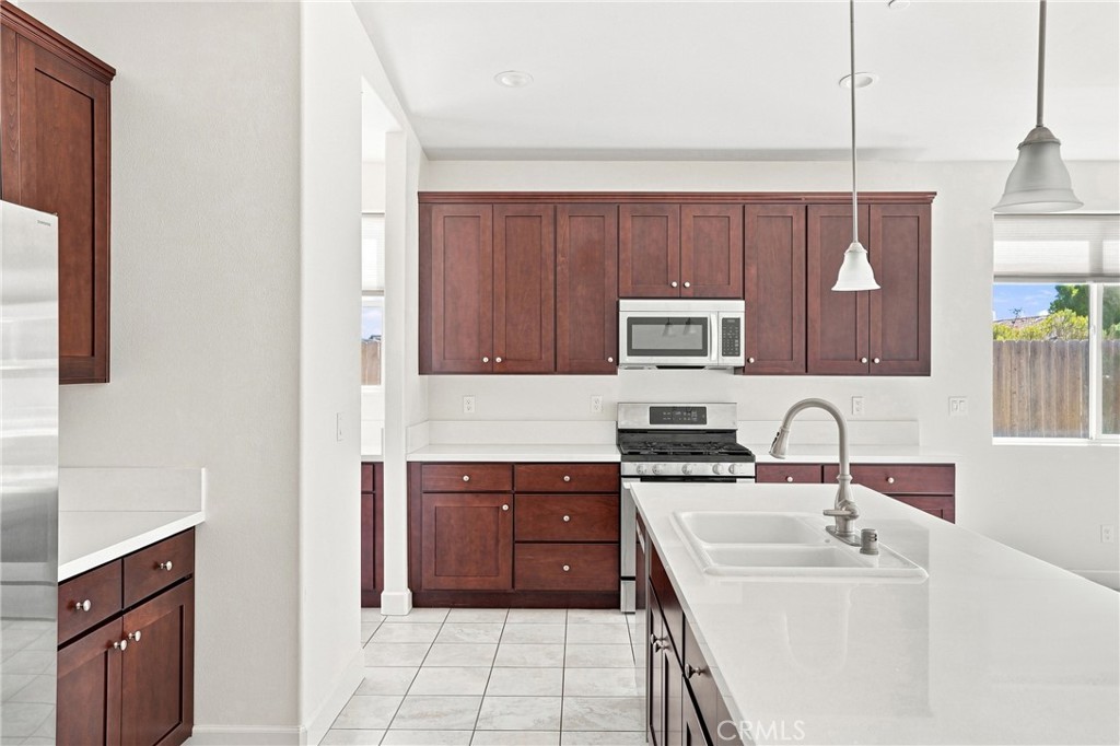 794 Hickok Property Photo 10