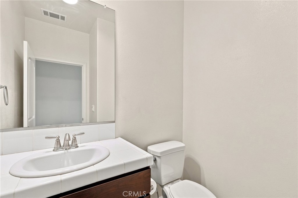 794 Hickok Property Photo 17