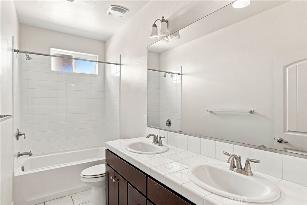 794 Hickok Property Photo 19