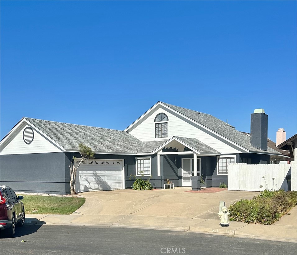 1404 Lark Court Property Photo 1