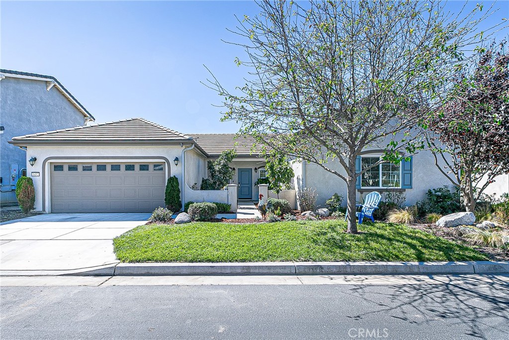1452 W Beacon Property Photo 1