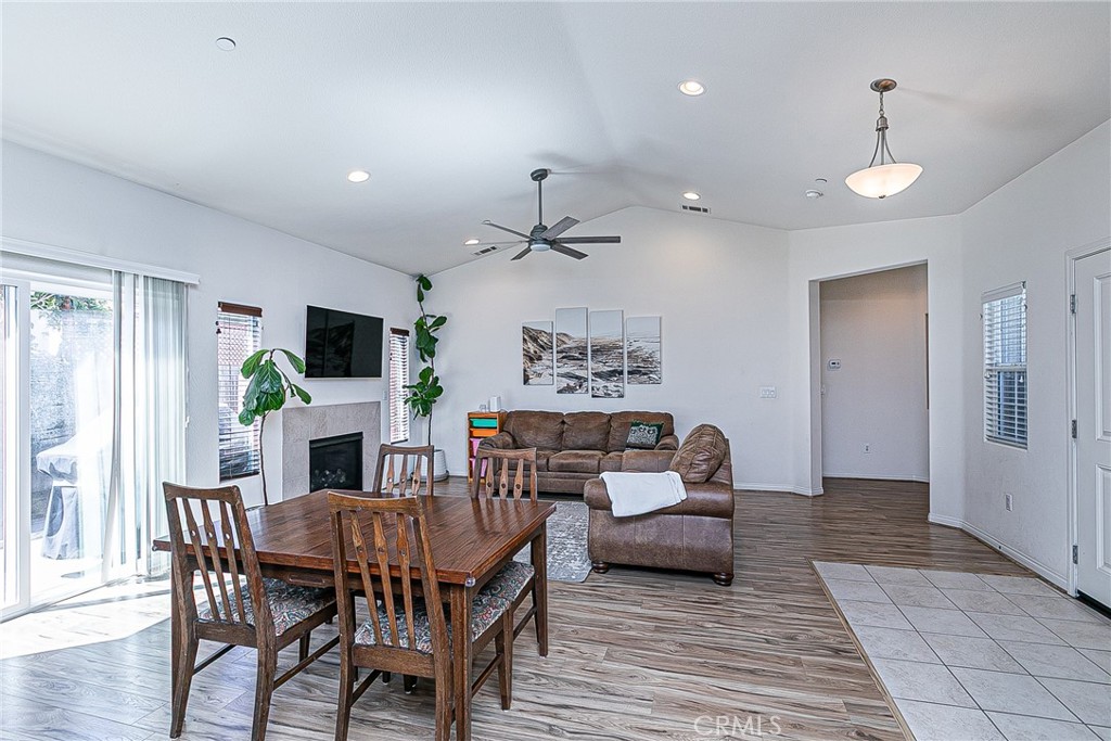 1452 W Beacon Property Photo 9
