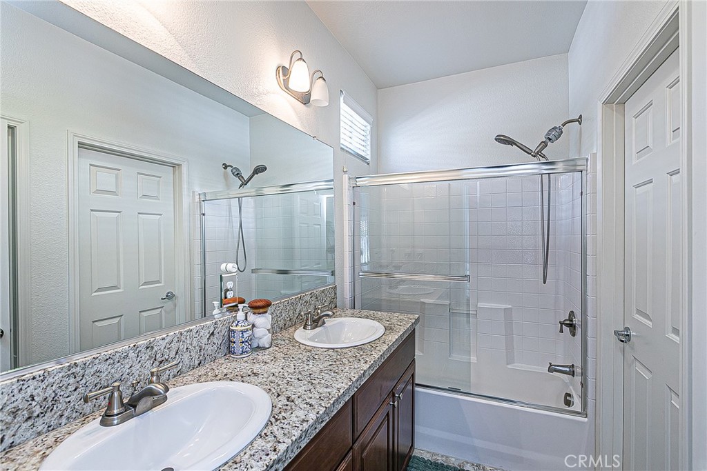 1452 W Beacon Property Photo 20