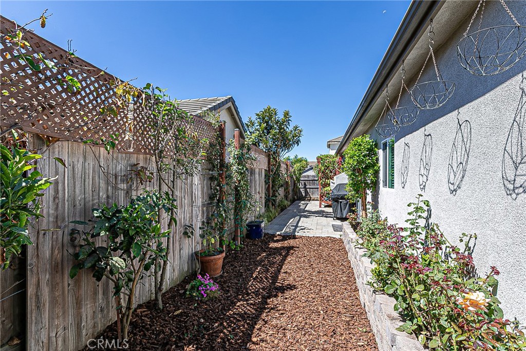 1452 W Beacon Property Photo 29