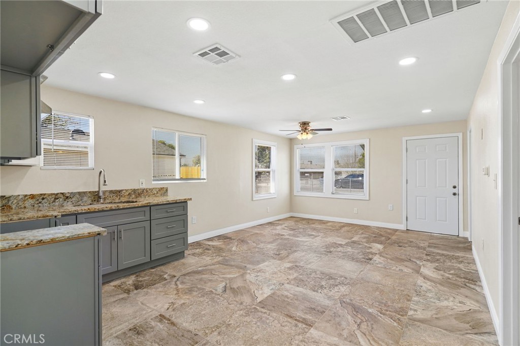 1509 Murdock Property Photo 3