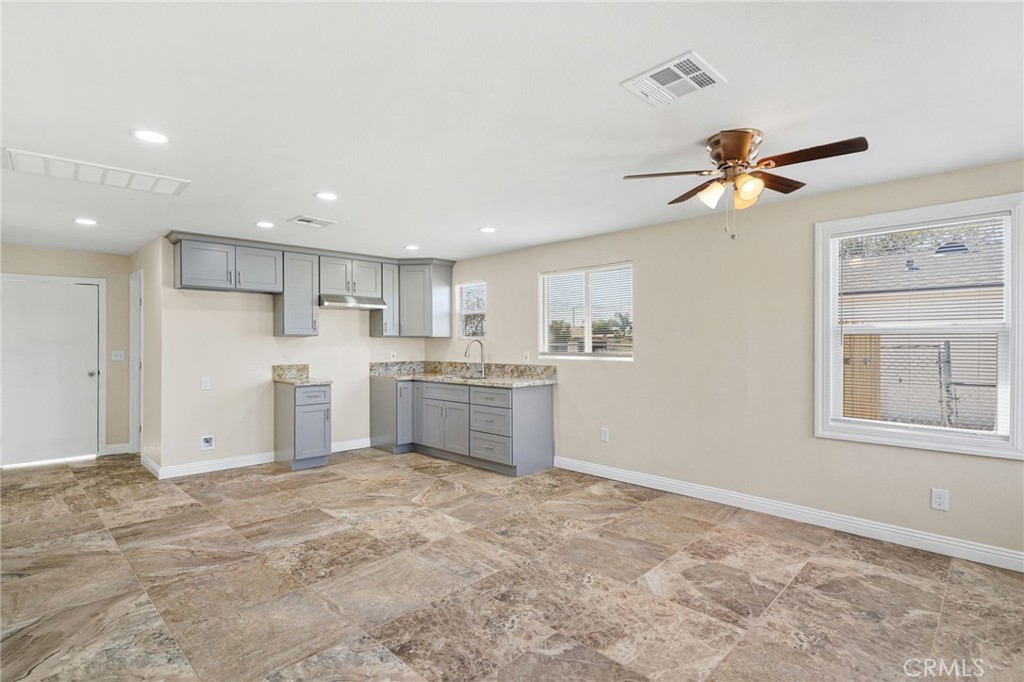 1509 Murdock Property Photo 4